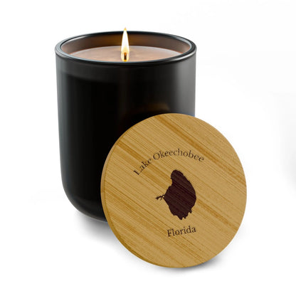 Florida  Lake  Okeechobee  Engraved  Candle  other  position  view  from  front  true  noir  (matte).webp