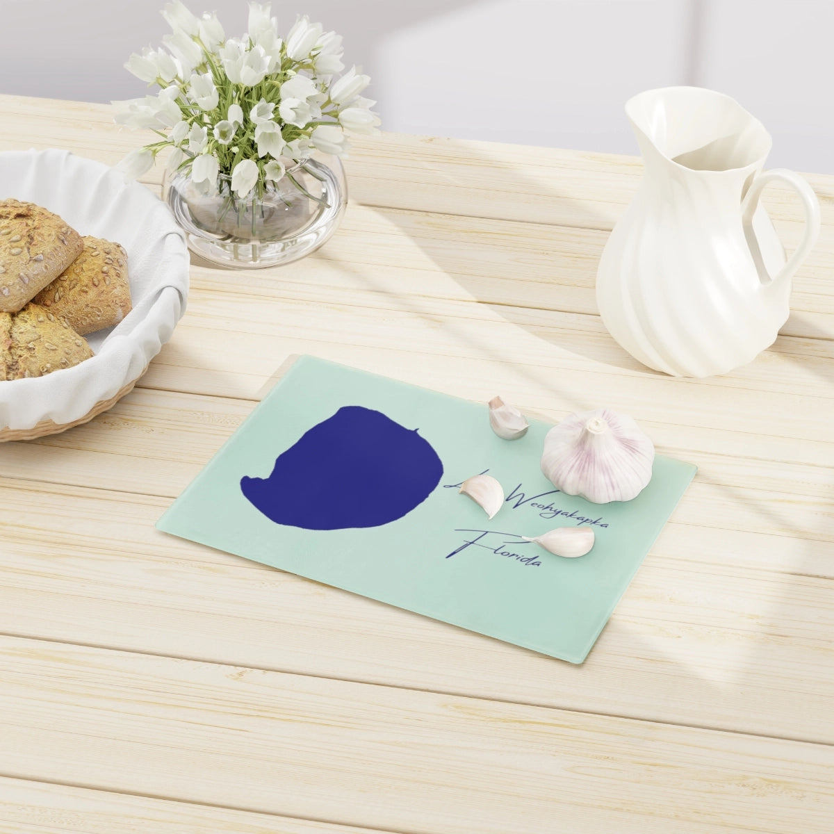 Florida  Lake  Weohyakapka  Cutting  Board  other  position  view  from  context-1  small.webp