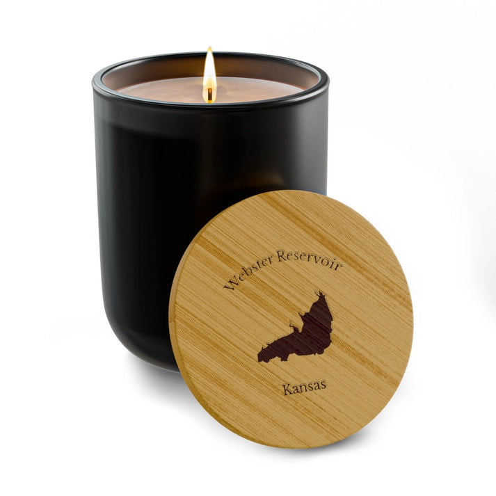 Kansas  Webster  Reservoir  Engraved  Candle  other  position  view  from  front  true  noir  (matte).webp