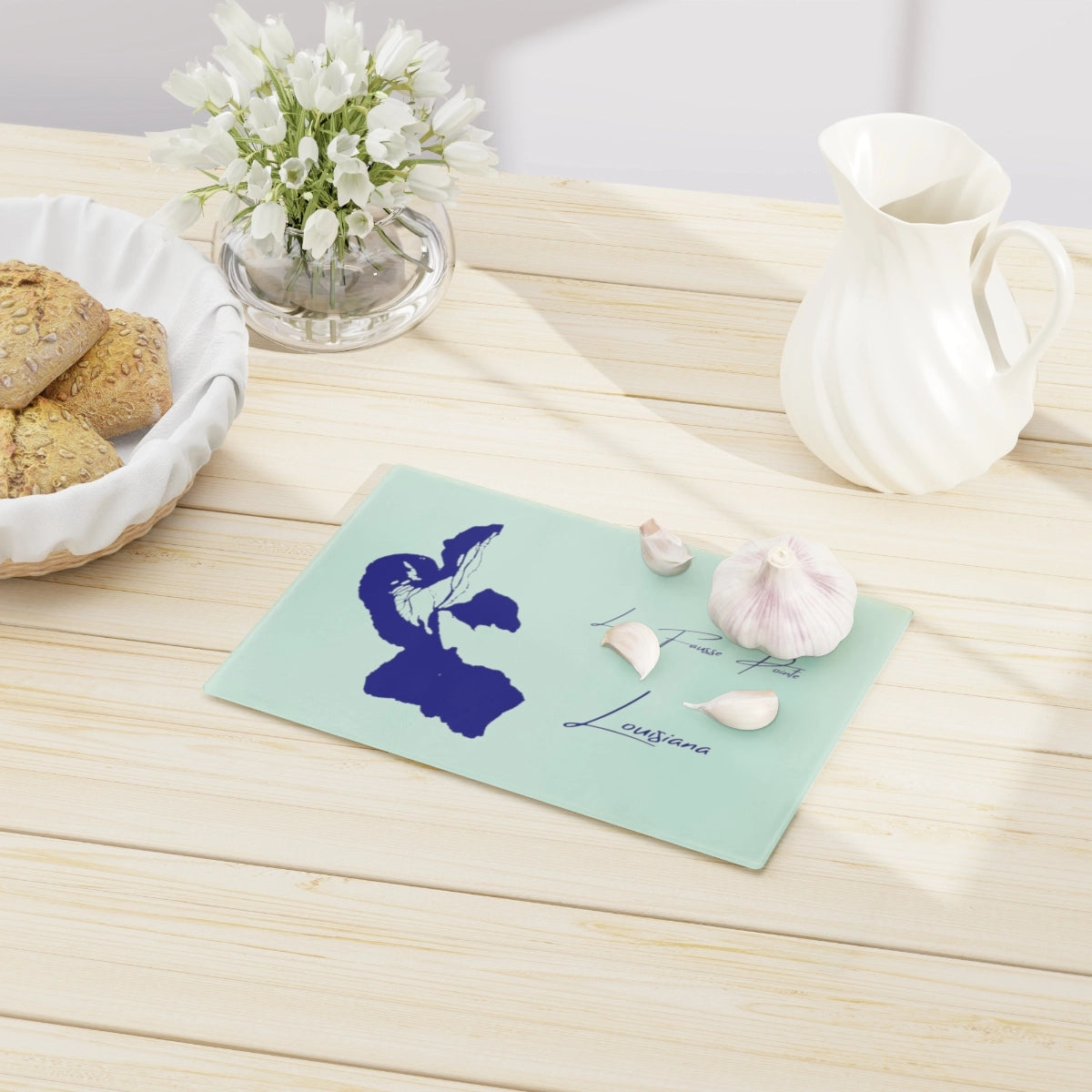 Louisiana  Lake  Fausse  Pointe  Cutting  Board  other  position  view  from  context-1  small.webp