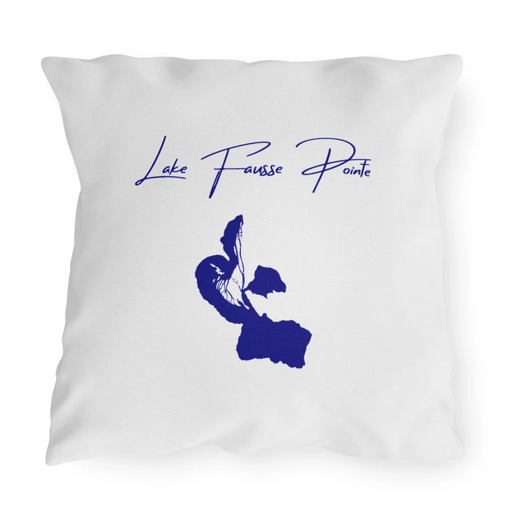 Louisiana  Lake  Fausse  Pointe  Outdoor  Pillow  front  position  view  from  front  20  x  20.webp