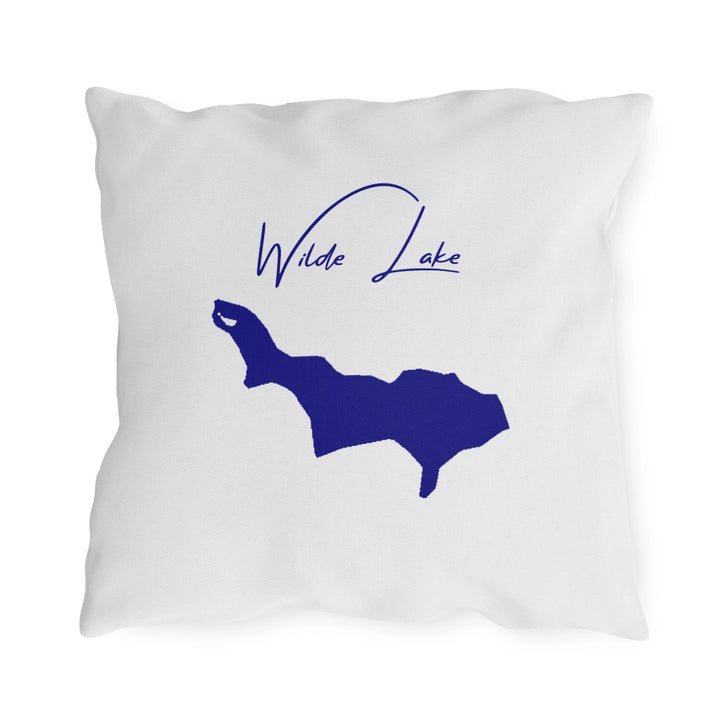 Maryland  Wilde  Lake  Outdoor  Pillow  back  position  view  from  back  18  x  18.webp